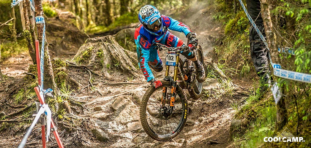 Blog - 10 tipu jak správně padat na kole