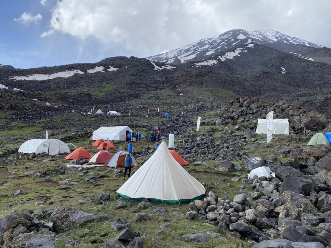 Kebab a čaj, aneb Co si z Araratu odnesli naši ambasadoři?