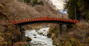 Japonsko: Od tokijských neonů po zenové zahrady