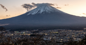 Japonsko: Od tokijských neonů po zenové zahrady