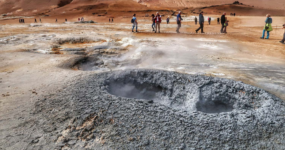 Island: Okolo ostrova | Květen 2026