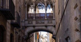 Prodloužený víkend v Barceloně: 8x UNESCO, moře a lokální vibe | Prosinec 2026