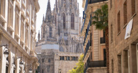 Prodloužený víkend v Barceloně: 8x UNESCO, moře a lokální vibe | Prosinec 2026