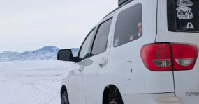 Kazachstán: Lyžování pod pohořím Zailijiský Alatau
